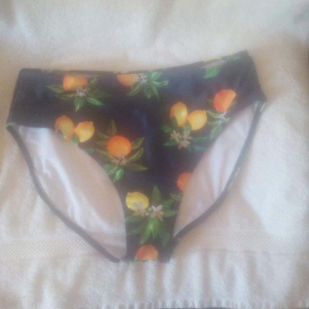 Davi & Dani Navy Blue Fruit Print Bikini Bottoms Women’s Size S NEW